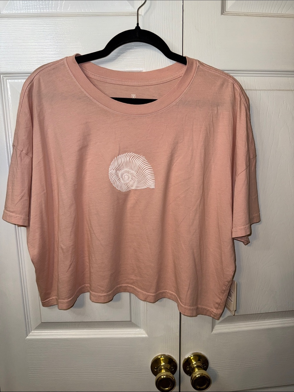 Roark Pink Shell Graphic Boxy Crop Tee